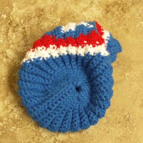 Handmade Marvel Captain America Knit Beanie Hat - Picture 3 of 5